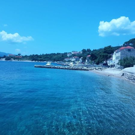 Apartman Iva Kuciste Buitenkant foto