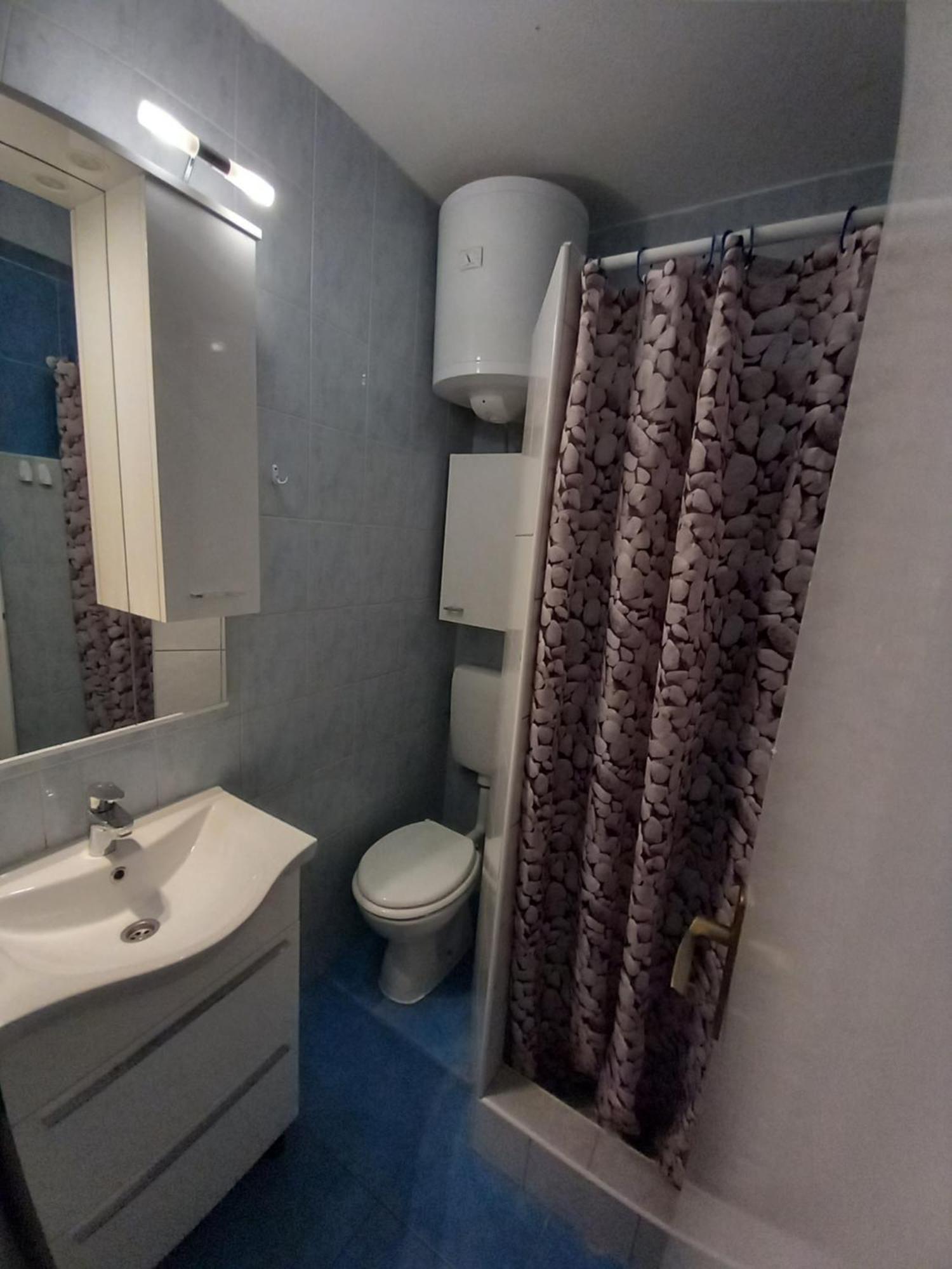 Apartman Iva Kuciste Kamer foto