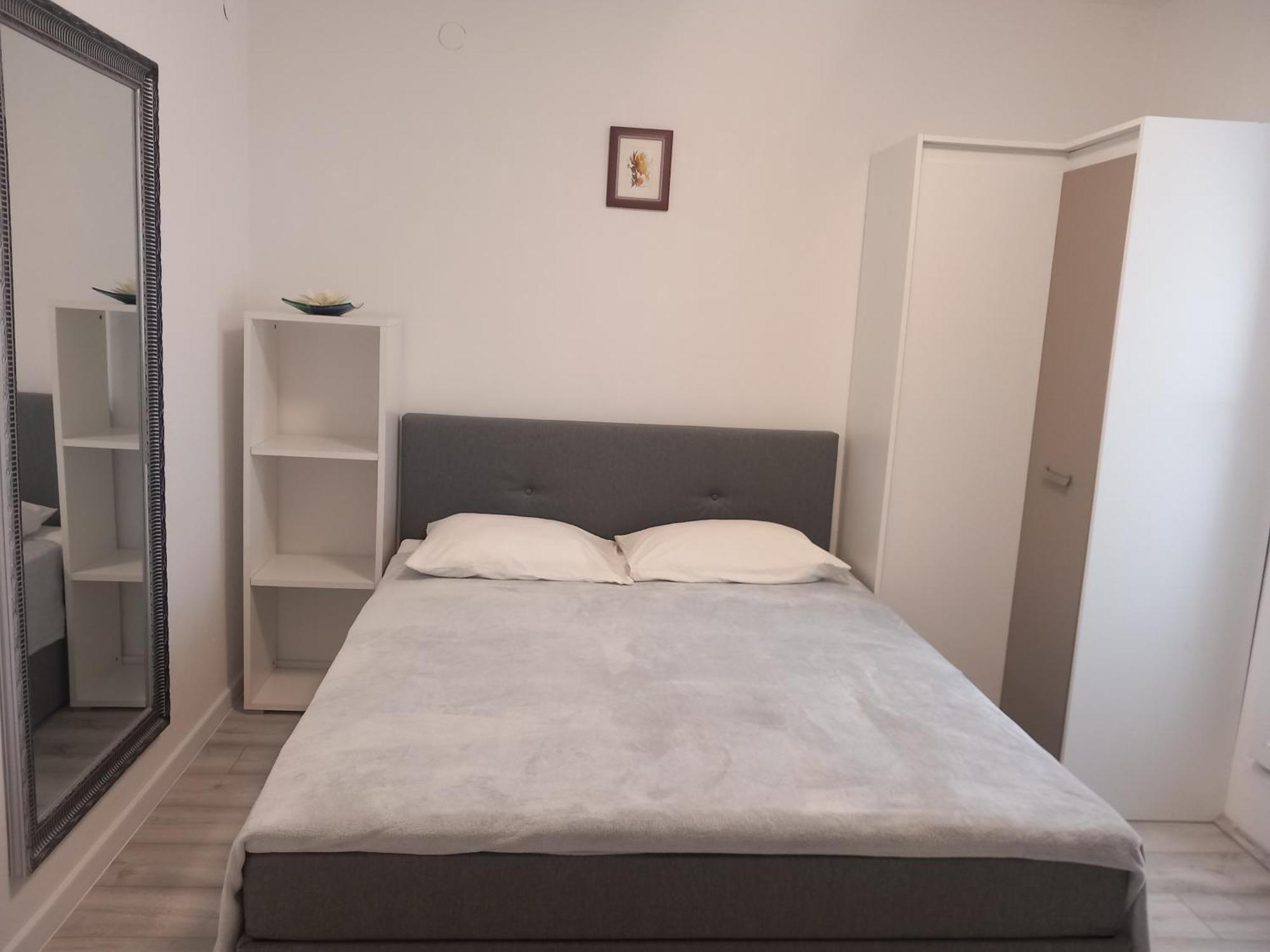 Apartman Iva Kuciste Kamer foto