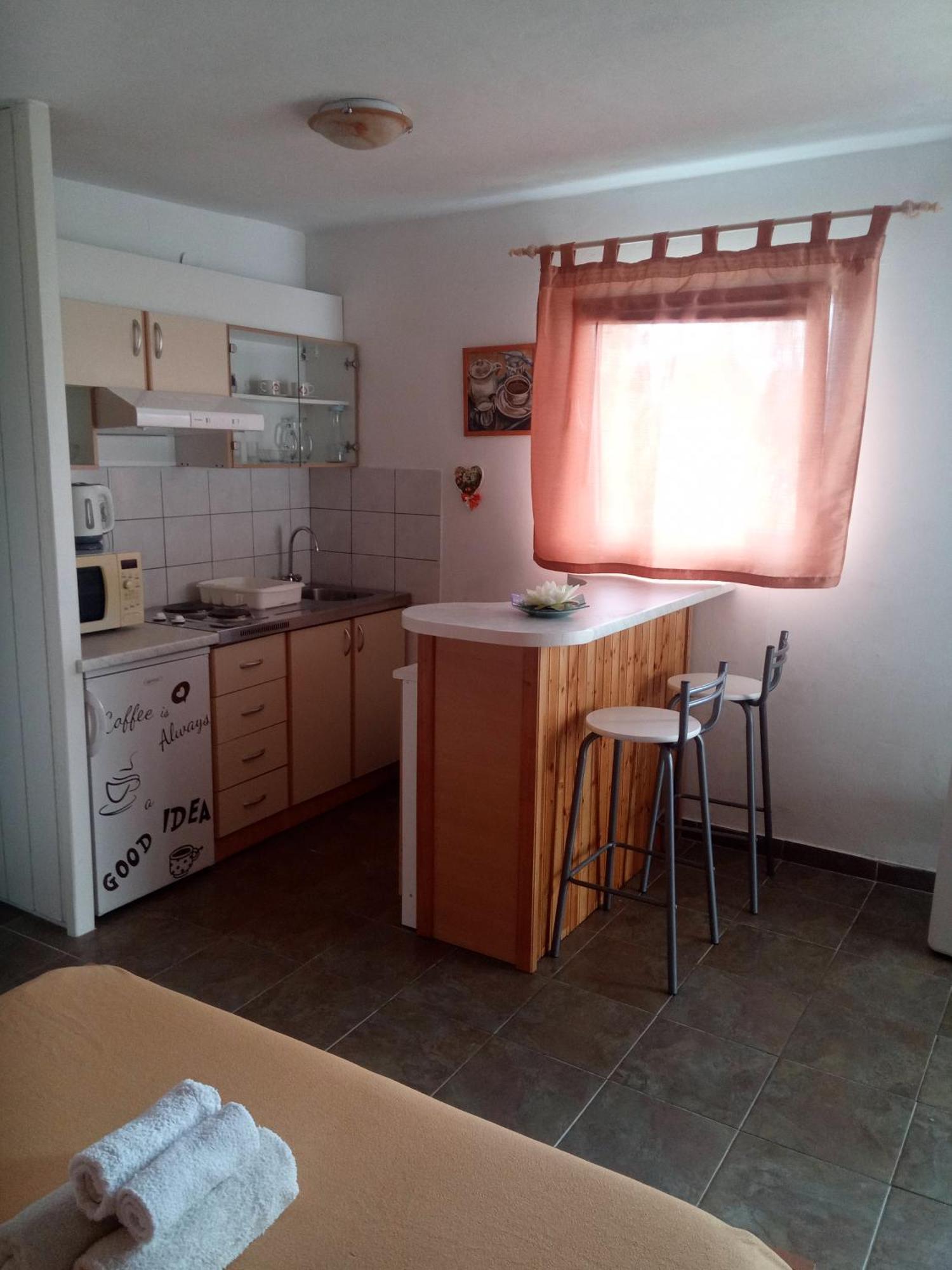 Apartman Iva Kuciste Buitenkant foto